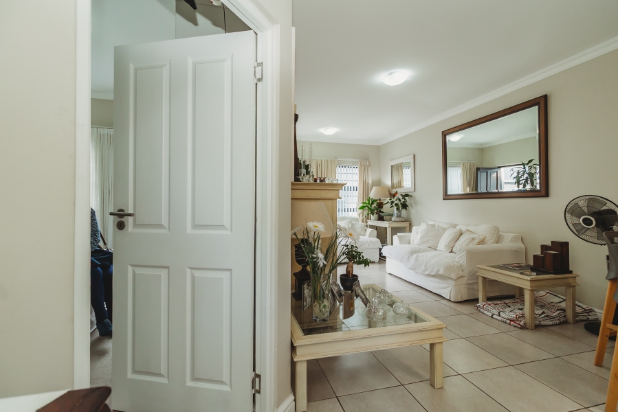 1 Bedroom Property for Sale in Blue Mountain Village Western Cape